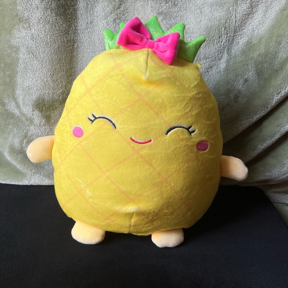 Lulu Scented Pineapple Squishmallow 8inch